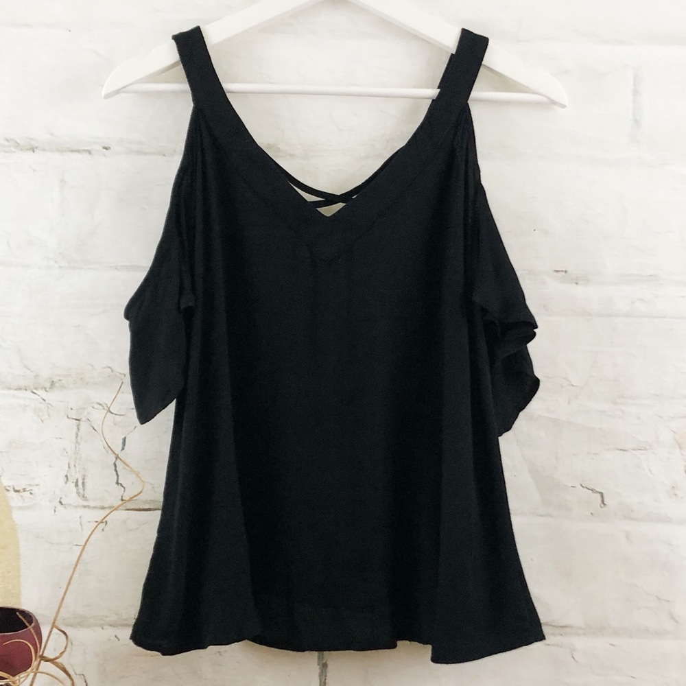 Cold Shoulder Top - Picture 3 of 4